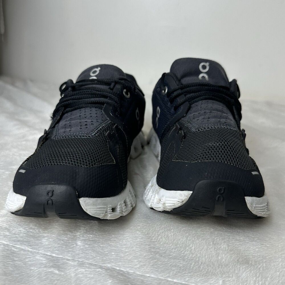 On Cloud 6 Sneakers Black White Womens 7 Running Athleisure Minimalist Comfort - Picture 5 of 16